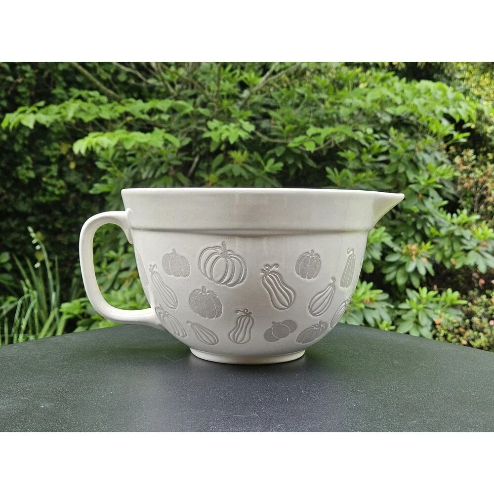 Bake Shop by MasterClass 3 Qt Mixing Batter Bowl Handle Pumpkins & Gourds Autumn - Picture 2 of 10